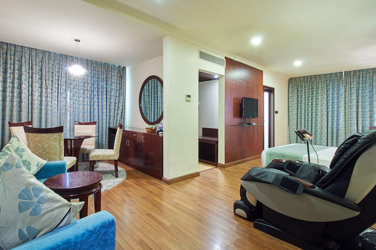Royalton Hyderabad Abids Hotell Exteriör bild