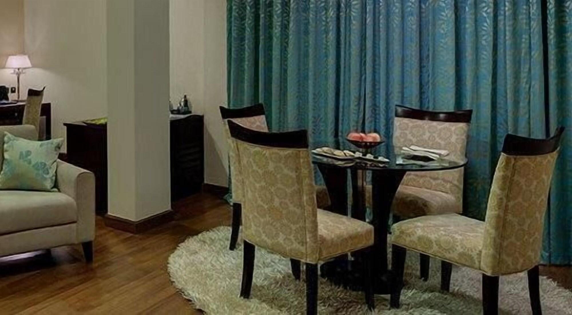 Royalton Hyderabad Abids Hotell Exteriör bild