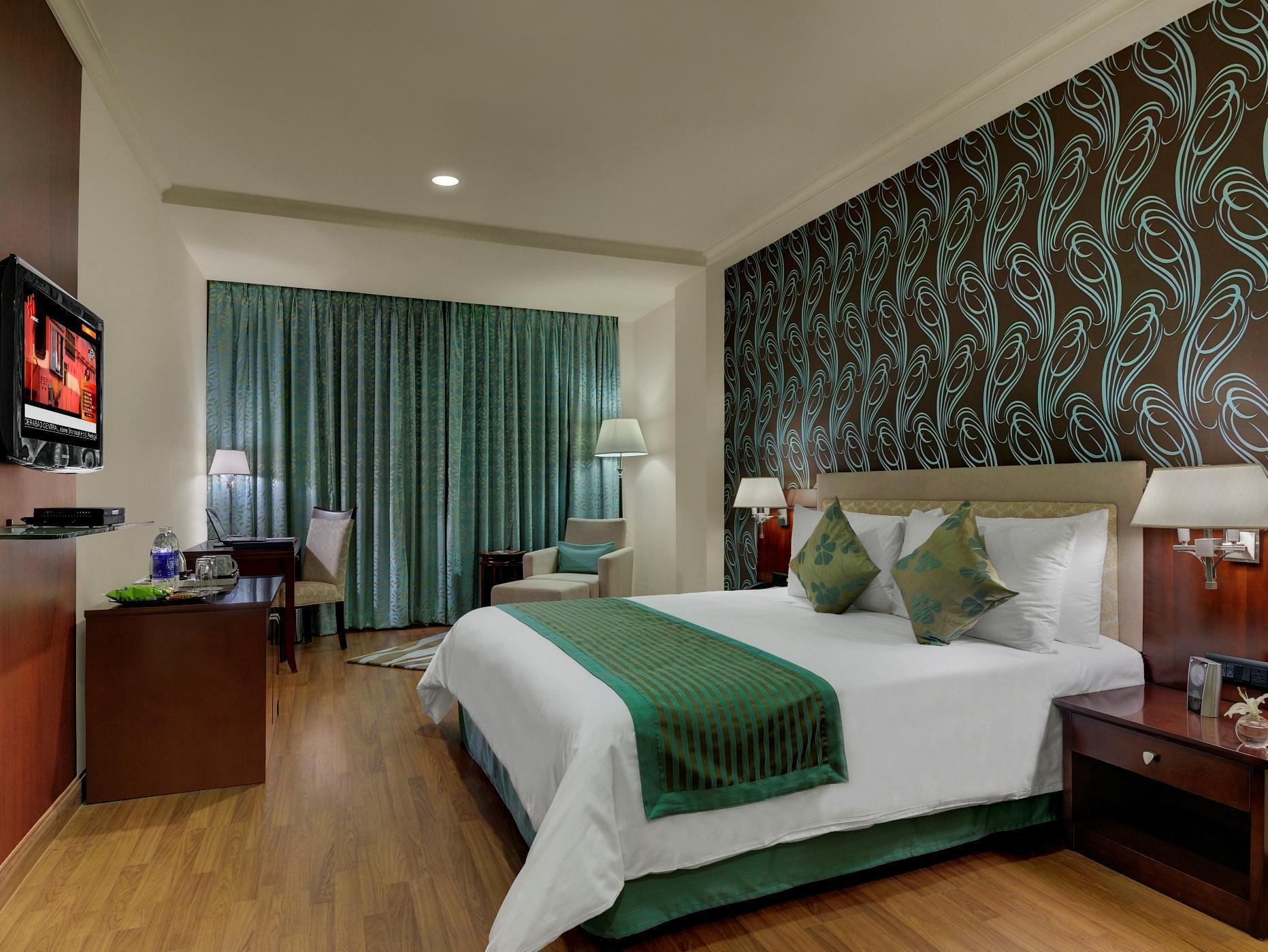 Royalton Hyderabad Abids Hotell Exteriör bild