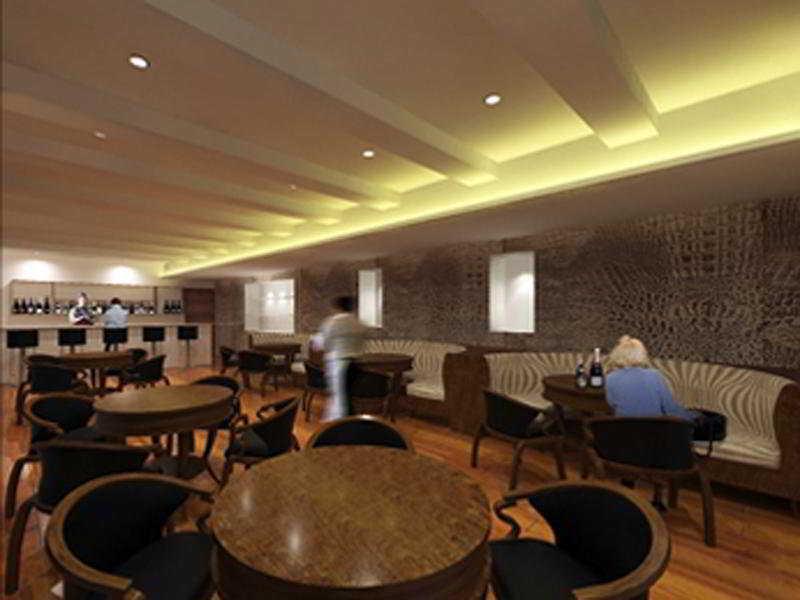Royalton Hyderabad Abids Hotell Restaurang bild