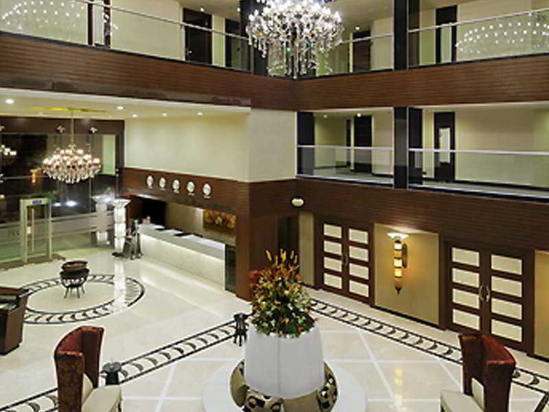 Royalton Hyderabad Abids Hotell Exteriör bild