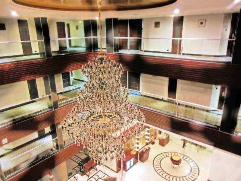 Royalton Hyderabad Abids Hotell Exteriör bild